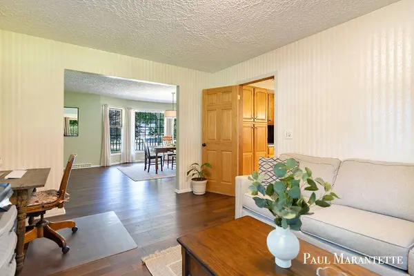 816 Geneva Drive, Wayland, MI 49348