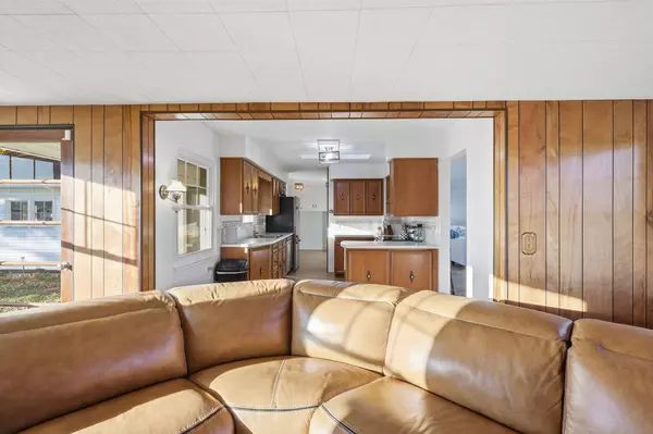 10751 Thompson Road, Freeport, MI 49325