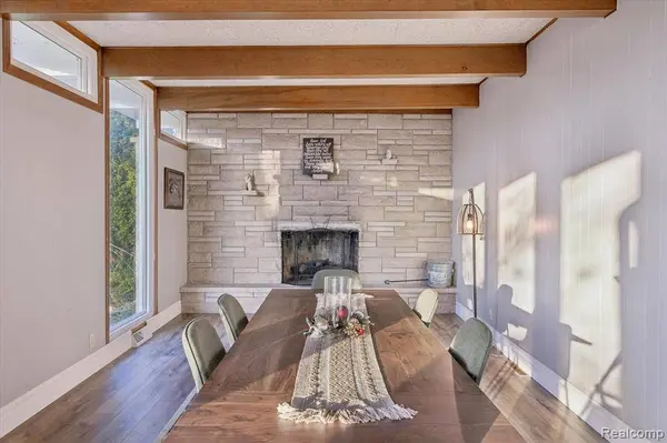 2037 128th Avenue, Hopkins, MI 49328