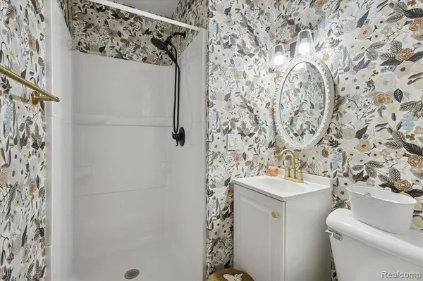 2037 128th Avenue, Hopkins, MI 49328