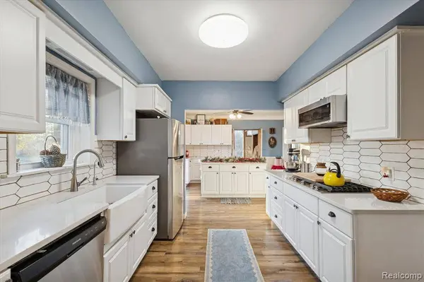 2037 128th Avenue, Hopkins, MI 49328