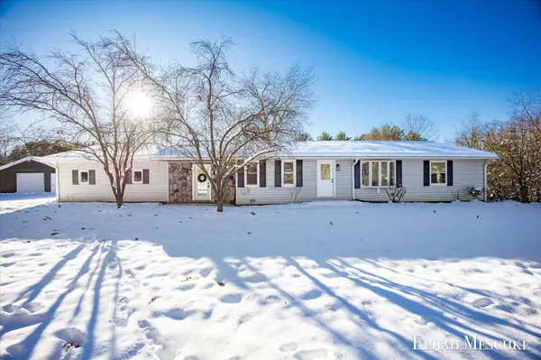 11401 Davis Road, Middleville, MI 49333