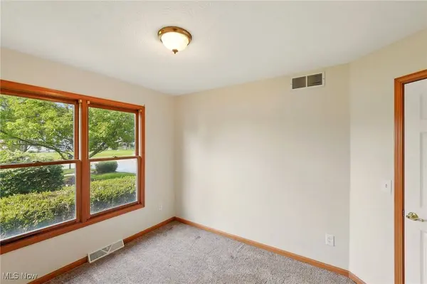 405 Haines ST, Elyria, OH 44035