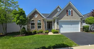 1400 Colchester Ln, Aurora, IL 60505-9525