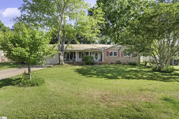 107 Benjamin Avenue, Greer, SC 29651