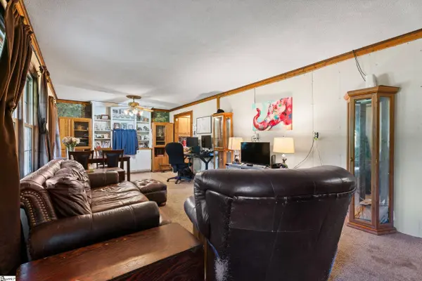 107 Benjamin Avenue, Greer, SC 29651