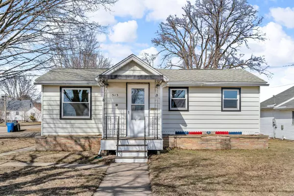 513 W Court ST, New Hampton, IA 50659
