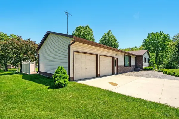 2082 W 170th ST, New Hampton, IA 50659