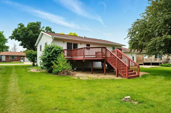 624 W ST, Plainfield, IA 50666