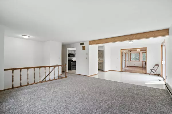 304 1st ST, Elma, IA 50628