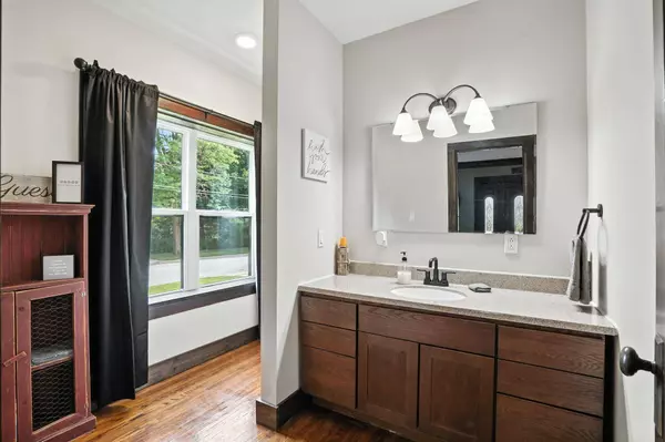 315 N Chestnut AVE, New Hampton, IA 50659