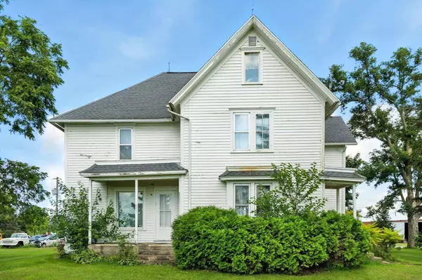 2370 EXETER AVE, Ionia, IA 50645