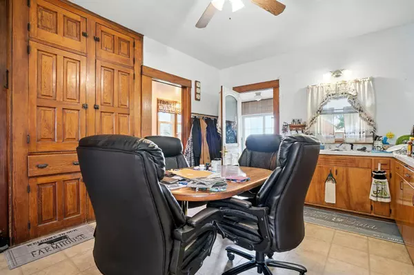 2370 EXETER AVE, Ionia, IA 50645