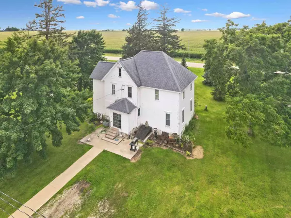 2370 EXETER AVE, Ionia, IA 50645