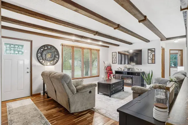 212 S SHEAKLEY AVE, New Hampton, IA 50659