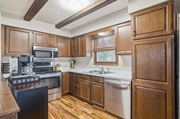 212 S SHEAKLEY AVE, New Hampton, IA 50659