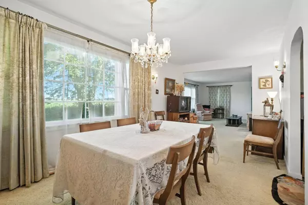 1921 235th ST, New Hampton, IA 50659