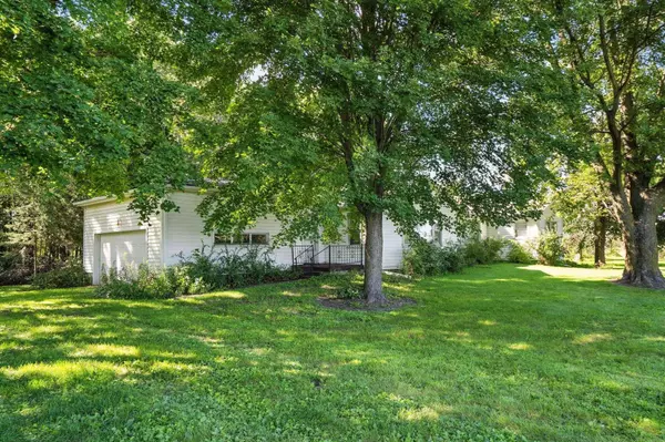 1921 235th ST, New Hampton, IA 50659