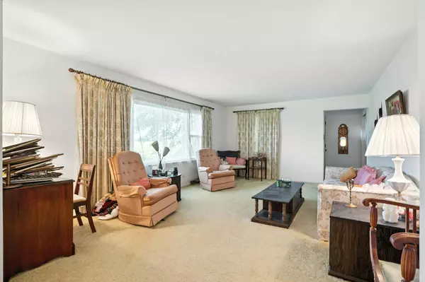 1921 235th ST, New Hampton, IA 50659