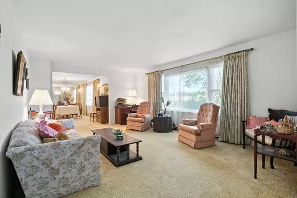 1921 235th ST, New Hampton, IA 50659