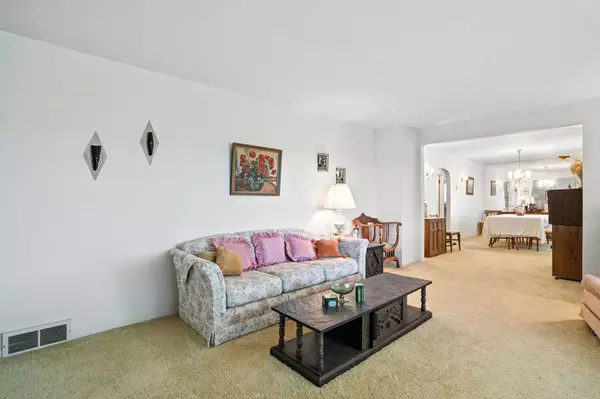 1921 235th ST, New Hampton, IA 50659