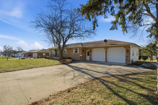 228 N Pleasant Hill AVE, New Hampton, IA 50659