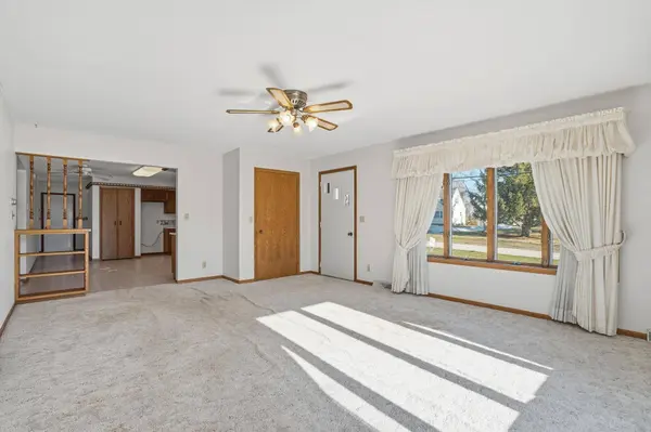 228 N Pleasant Hill AVE, New Hampton, IA 50659
