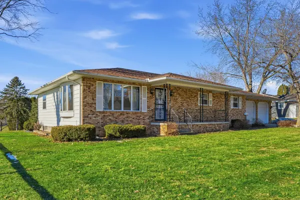 228 N Pleasant Hill AVE, New Hampton, IA 50659
