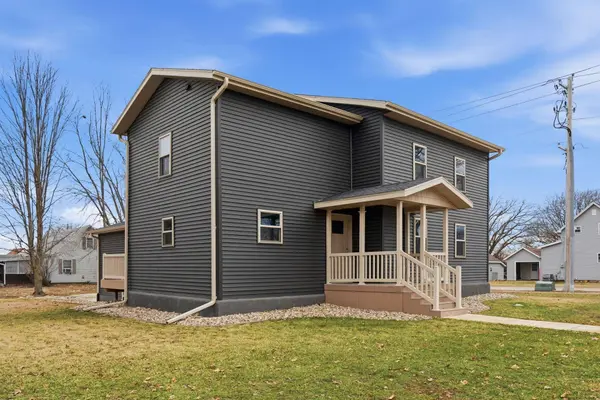 103 E Logan ST, New Hampton, IA 50659