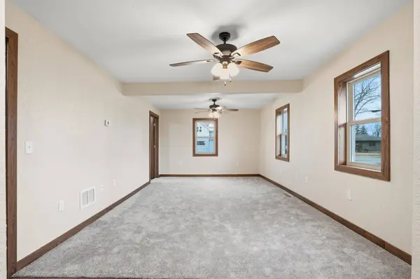 103 E Logan ST, New Hampton, IA 50659