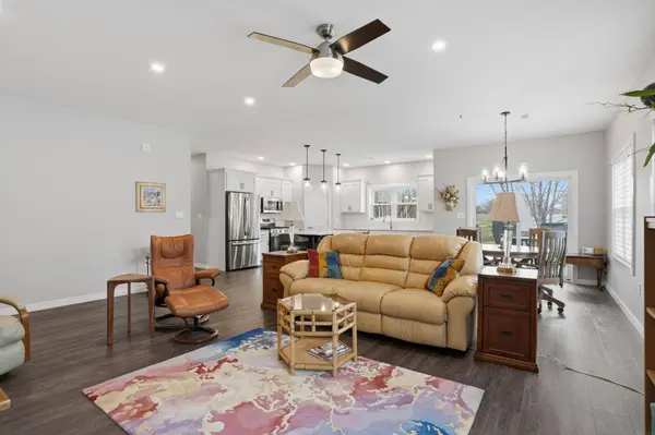 318 S Western AVE, New Hampton, IA 50659