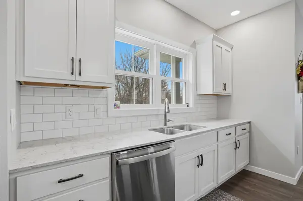 318 S Western AVE, New Hampton, IA 50659