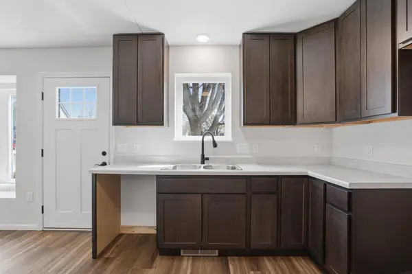 341 S Chestnut AVE, New Hampton, IA 50659