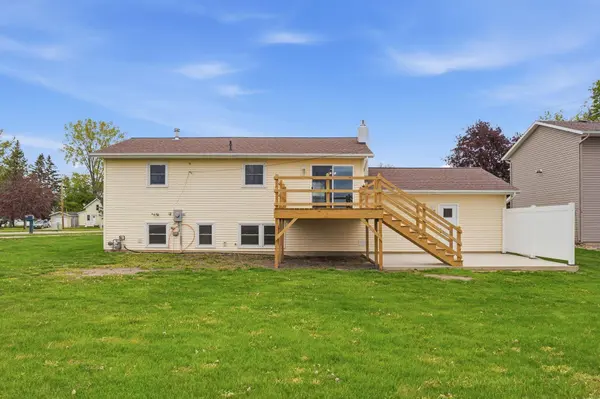 1 S Western AVE, New Hampton, IA 50659