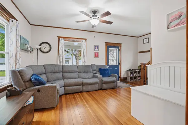 330 S Walnut AVE, New Hampton, IA 50659
