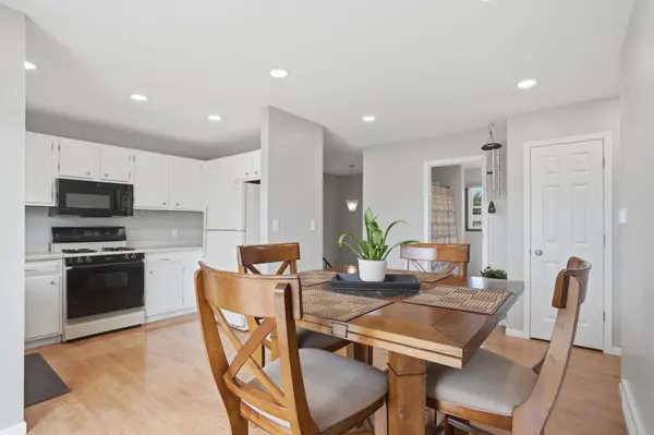 803 Sunset ST, New Hampton, IA 50659