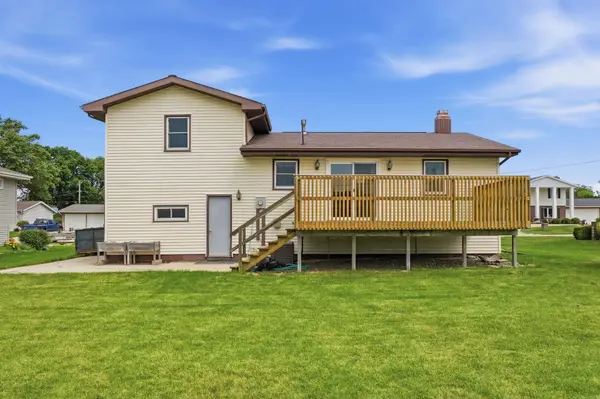 803 Sunset ST, New Hampton, IA 50659