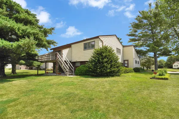 409 S 5th AVE, New Hampton, IA 50659