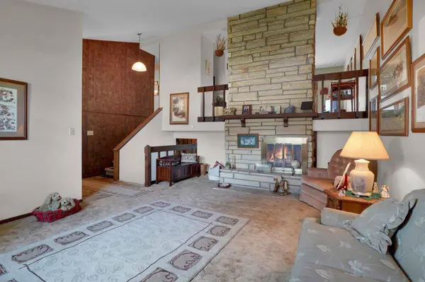 409 S 5th AVE, New Hampton, IA 50659