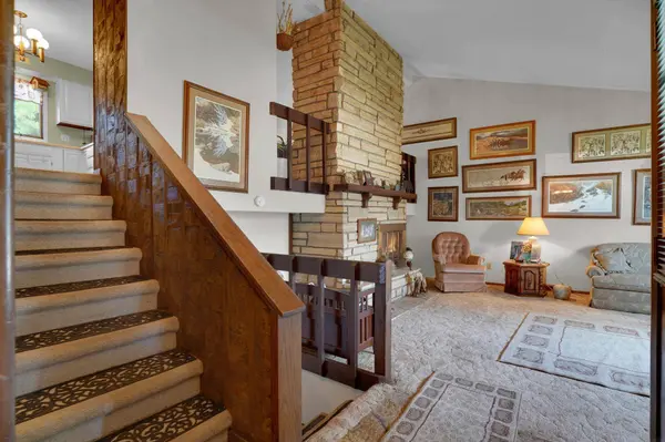 409 S 5th AVE, New Hampton, IA 50659