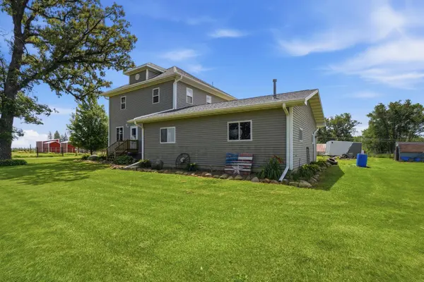 2682 110th ST, Fredericksburg, IA 50630