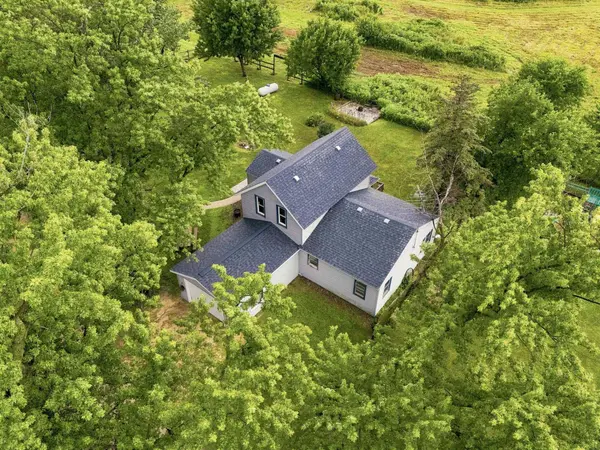 1892 Ivanhoe AVE, New Hampton, IA 50659
