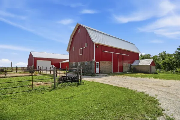 2682 110th ST, Fredericksburg, IA 50630