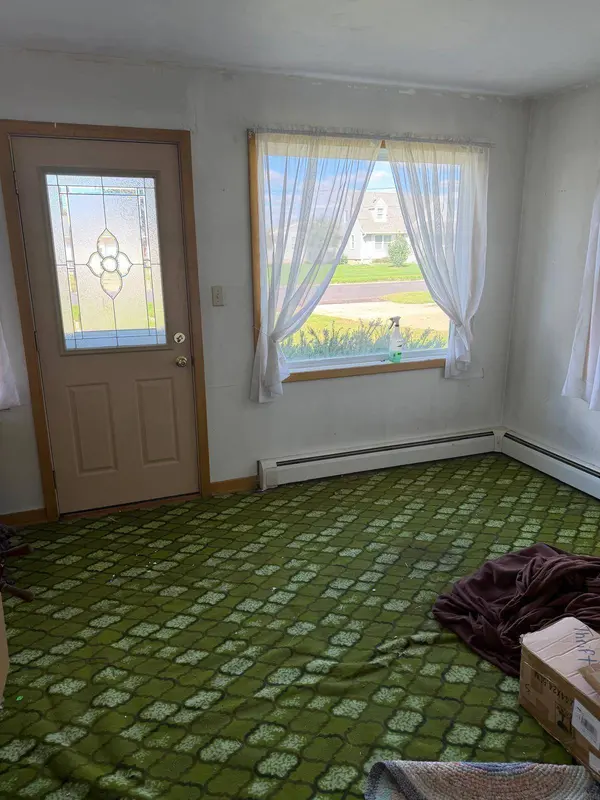 919 E Main ST, New Hampton, IA 50659