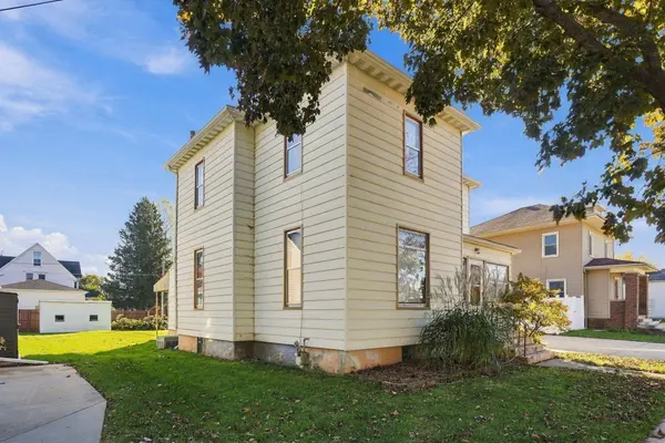 407 N Wanut AVE, New Hampton, IA 50659