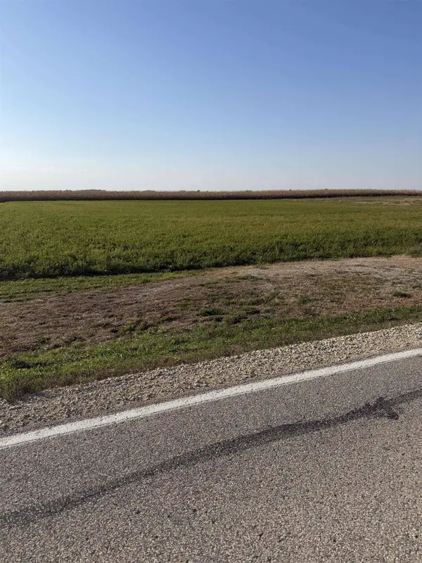 PARCEL 2022-3 IN PARCEL C NE1/4 SE1/4 2-95-13, New Hampton, IA 50659