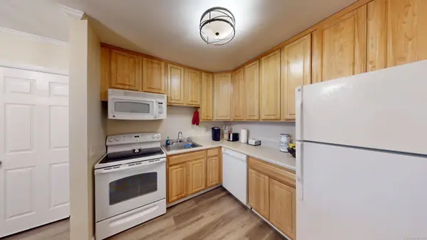 17 Fordyce Court #APT 13, New Milford, CT 06776