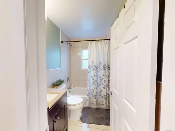 17 Fordyce Court #APT 13, New Milford, CT 06776