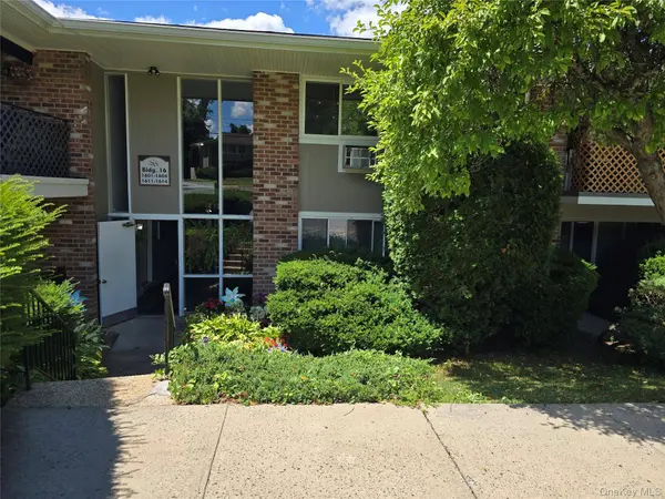 1613 Old Country RD, Elmsford, NY 10523