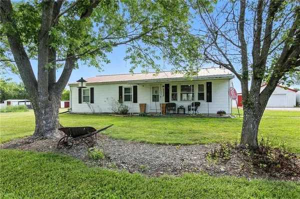 11123 C HWY, Richmond, MO 64085